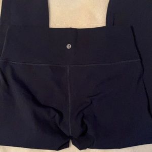 Lululemon Wunder under HR crop 23”